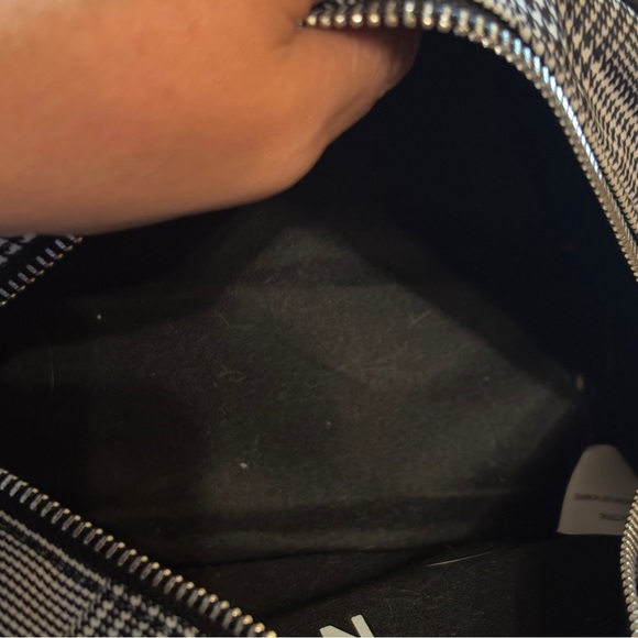 Madden NYC Women's handbag no crossbody strap - Picture 10 of 14